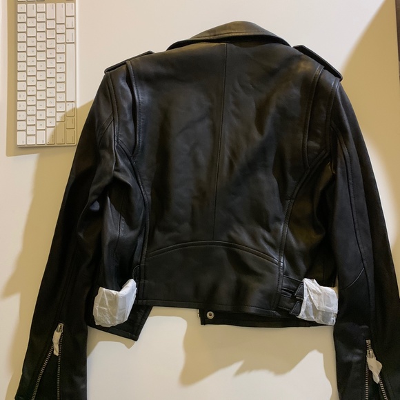 Brand New!!! - Picture 4 of 6